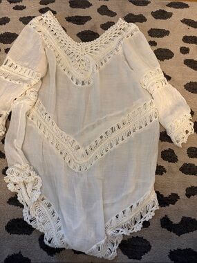 Women’s White Crochet V-Neck Boho Top